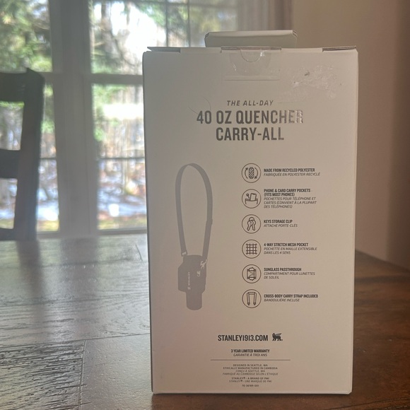 Stanley 40 oz Quencher Carry-All in Pink Fuchsia New in Box SOLD OUT - Picture 4 of 9